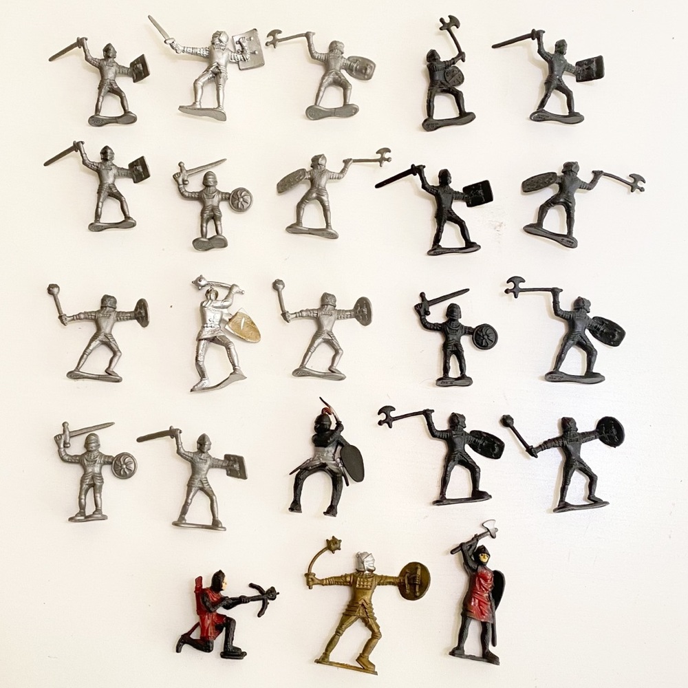 Knights Army Figures Lot of 23